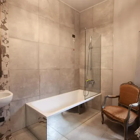 Castelli - By Lovecomo *