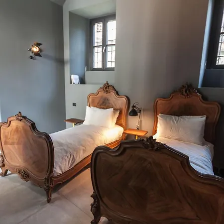 Castelli - By Lovecomo בית נופש