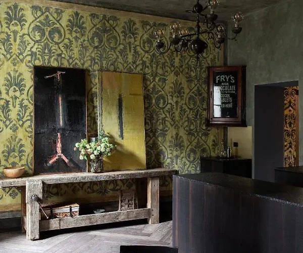 Castelli - By Lovecomo *